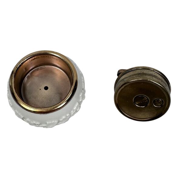 Vintage Wedgwood Embossed Queensware Table Lighter 2" Cream Grapevine England - Picture 6 of 8